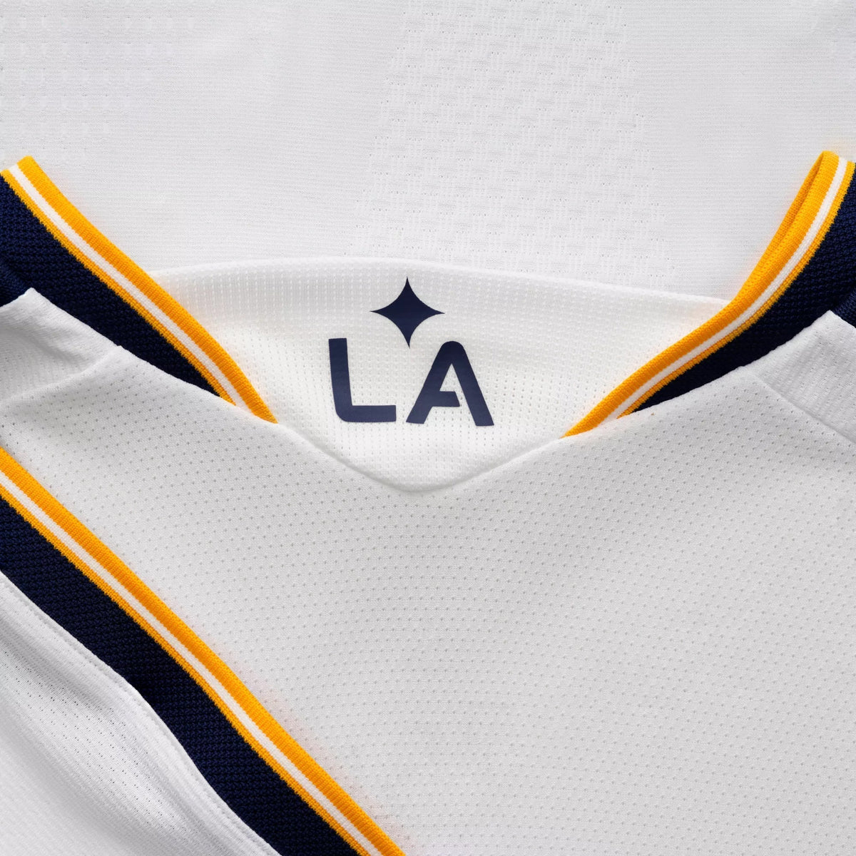 adidas Men's Parente LA Galaxy Authentic Match Home Jersey 26/27 (White)
