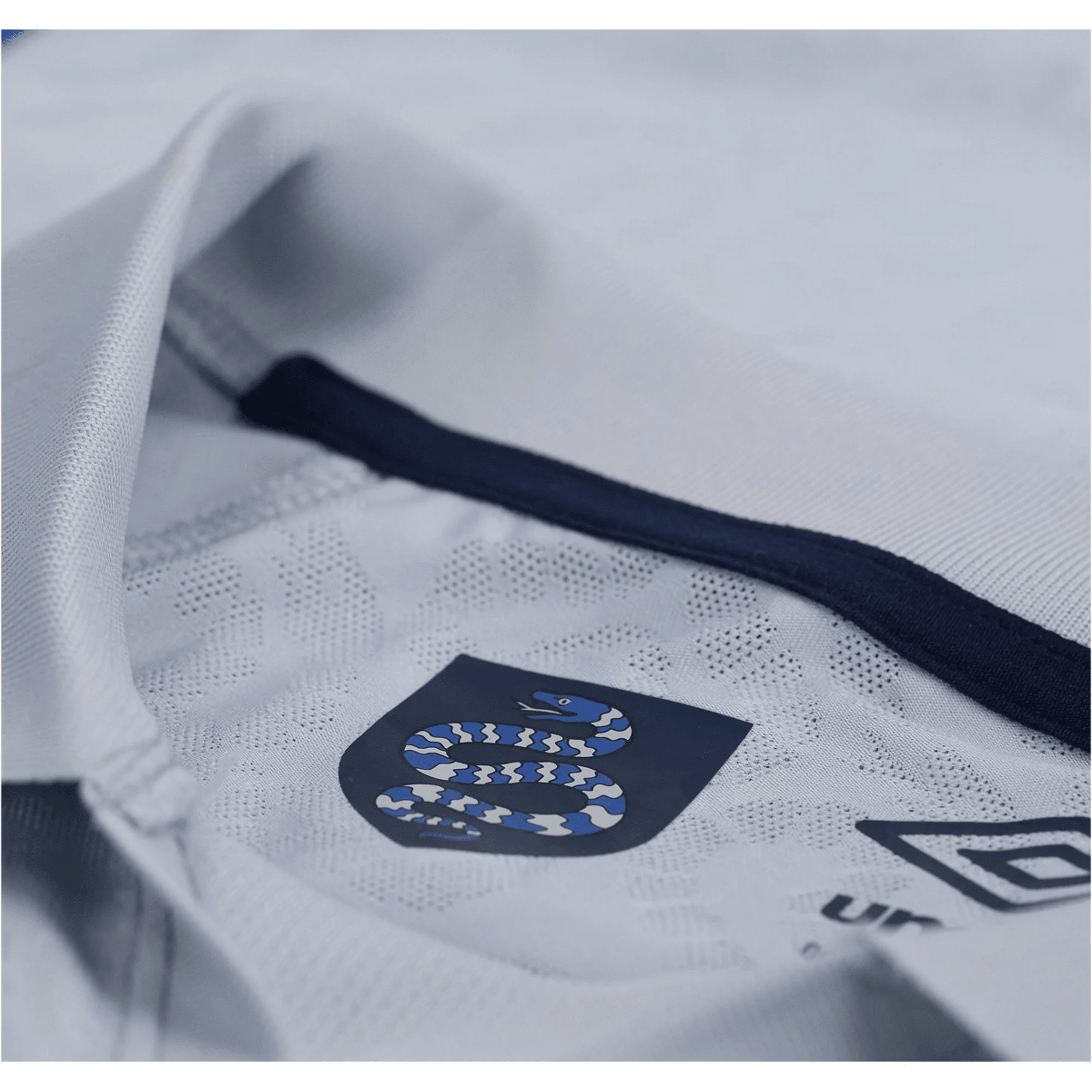 Umbro El Salvador Away Jersey 2026 (Grey/Navy)